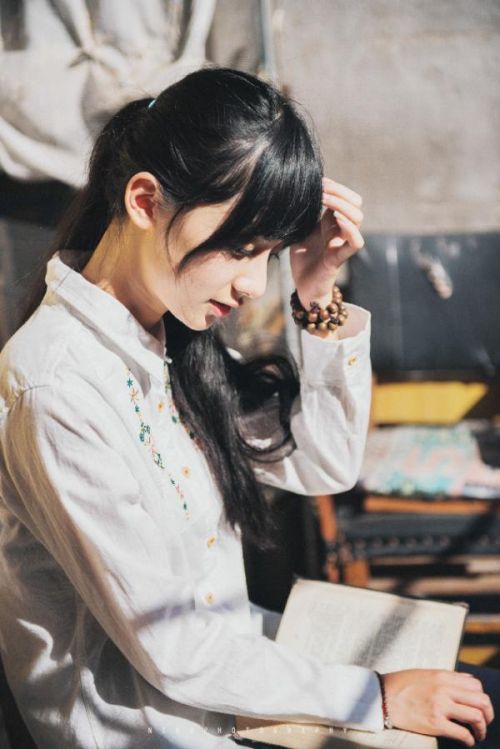 2016唯美意境女生QQ皮肤图片