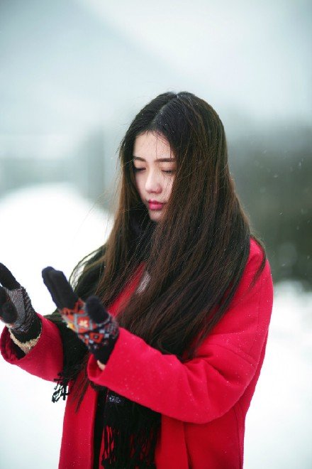 红衣女子QQ皮肤图片 即使粉身碎骨，我亦爱你死心塌地