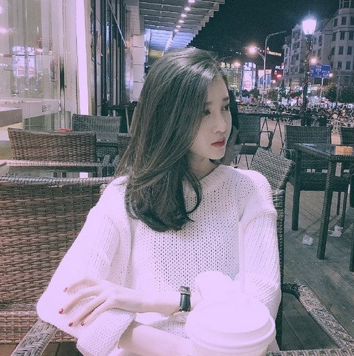 最无情的风 唯美女生QQ皮肤图片