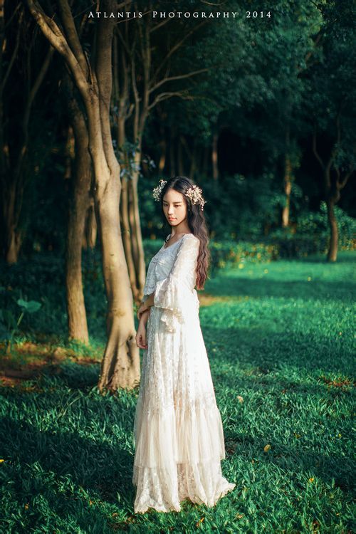 原谅我这一生放纵爱自由 女神级意境QQ皮肤
