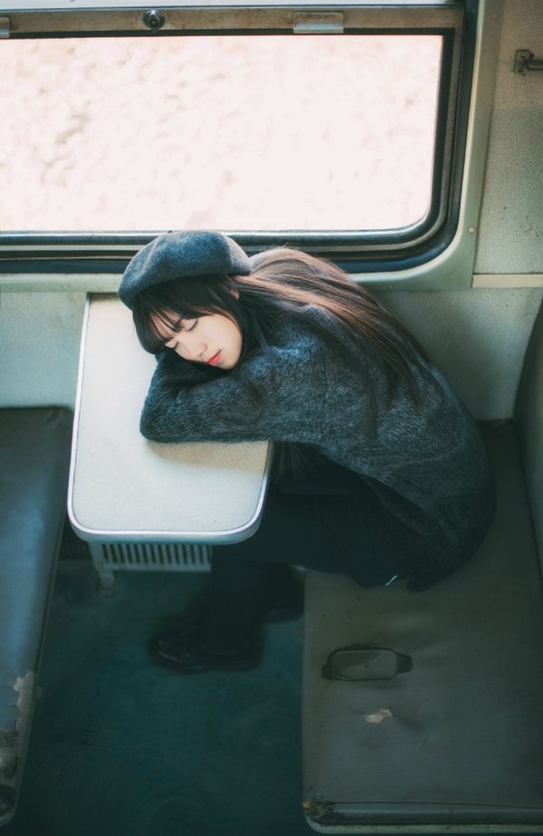 意境女生个性QQ皮肤大图 若不爱,请放开,千万别回头