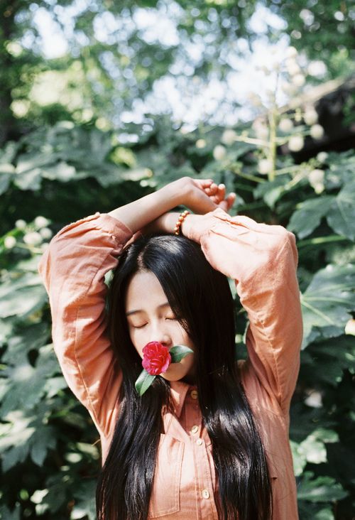 情感唯美女生QQ皮肤 你没有如期归来这正是离别的意义