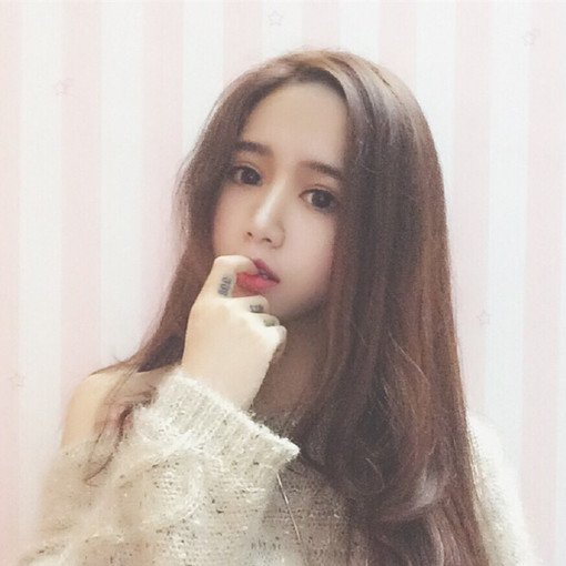 不敢再说我爱你 唯美可爱的女生QQ皮肤图片