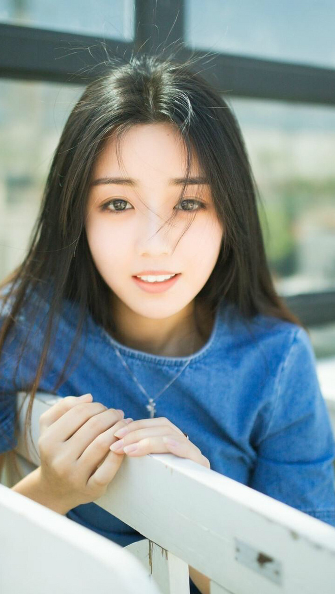 别来猜测我的心 唯美清新的QQ皮肤女生大图