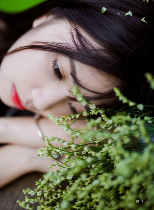 清新甜美的可爱女生皮肤图片