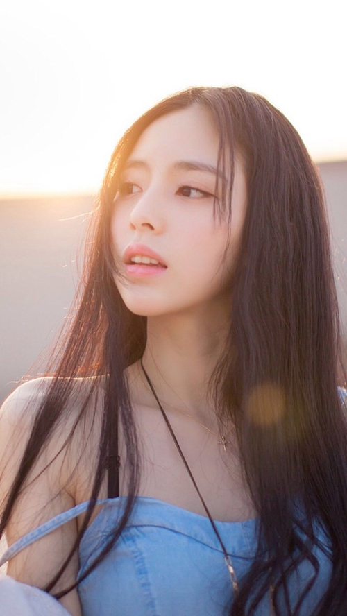 我也待你眉眼如初 岁月如故