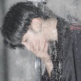 有故事的人根本不想讲故事。