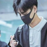 你也慢慢的开始不在意我 你不爱我了我都知道