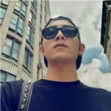 虽然满腹心事，也要活成自己喜欢的样子。