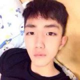 不活在别人嘴里，不活在别人眼里，只活在自己这里。