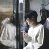 只为吻你才低头 意境男生头像大全