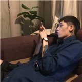 可以乱想，但不要担心，我在爱你