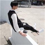 时尚帅哥街拍抖音头像111