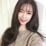 时间斑驳回忆我亦不回首 可爱长发女生微信头像大全