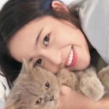 你本来就不快乐 还总要为了别人难过