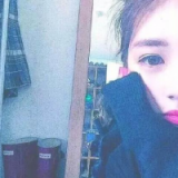 孤街酒客的伤感女生QQ头像