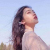 我想见你一面 我会站的很远