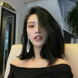 我总不能耗尽一生 等你一个有可能