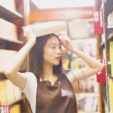 明知他不懂却仍奢望他懂 意境女生头像大全