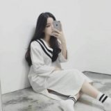 世间始终你好。好看的文艺女生QQ头像