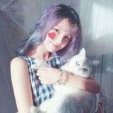 谁附在耳边倾吐不尽的誓言 相约对月无眠舞翩翩