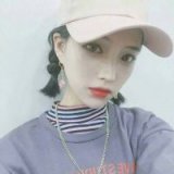 还是幼稚的年纪，捧一杯茶却以开始回忆。