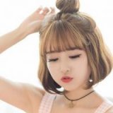 林深时见鹿 海深时见鲸 梦醒时见你 。