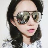 稚气的甜美女生QQ头像 任凭时间染白你的发