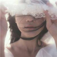 我会自己一个人生活 暖色女生头像