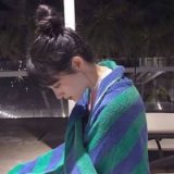 你给我的大悲狂喜，我终究还是拌着心酸吞下去。