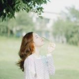 清风和孤独 小清新女生头像