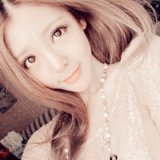 阿宝色长发可爱美女QQ头像
