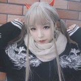 珍惜能拥有的，放弃得不到的。