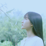 带点忧伤的女生意境头像