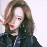 每次你和我说话，我都会笑你和白痴一样。