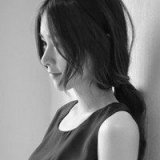 黑白格调的伤感女生头像大全