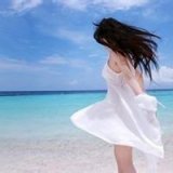海边女生背影唯美qq头像