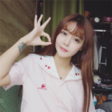 故事要美必须藏着真话 青春可爱的女生头像