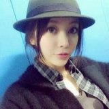 混搭个性女生头像 长裙绿衣玫瑰巷