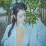 我先遇见一颗星 再低头就看见了你