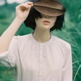 精致唯美的女生侧身QQ头像