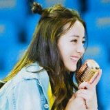 热巴的小妹儿
