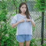 他绝口不提喜欢 眼睛里流露出的却是心酸.