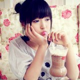 韩系唯美女生头像 爱喝饮料的女孩