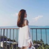 想带你去看白云蓝天 背影女生QQ头像