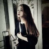 听闻疚梦的伤感意境女生头像