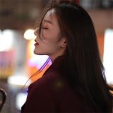 我够得着星星，够不着你。