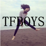 带TFBOYS文字的女孩qq头像