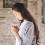 长发可爱女生头像 吻过你的唇却不是你爱人