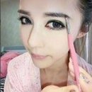 坚信自己还能长高的孩子